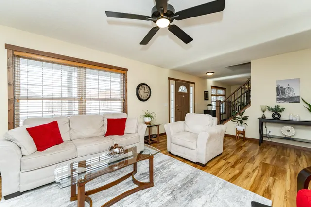 $547,500 | 1310 Lone Pine Drive Southwest, Rochester, MN 55902