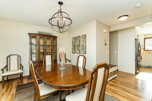 $547,500 | 1310 Lone Pine Drive Southwest, Rochester, MN 55902