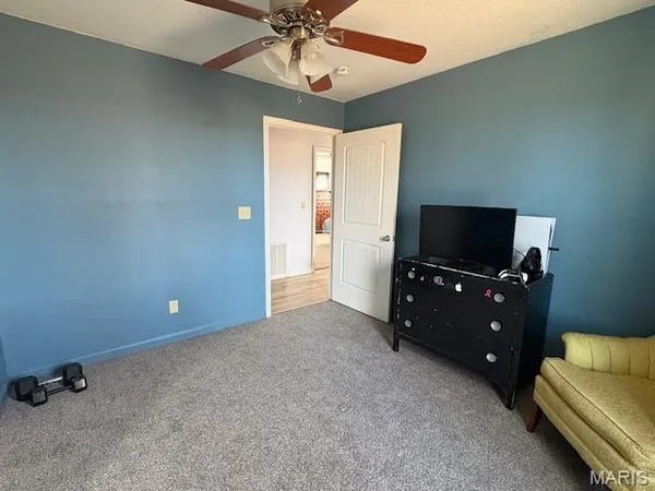 $316,000 | 1013 Z And Z Road, Greenville, IL 62246