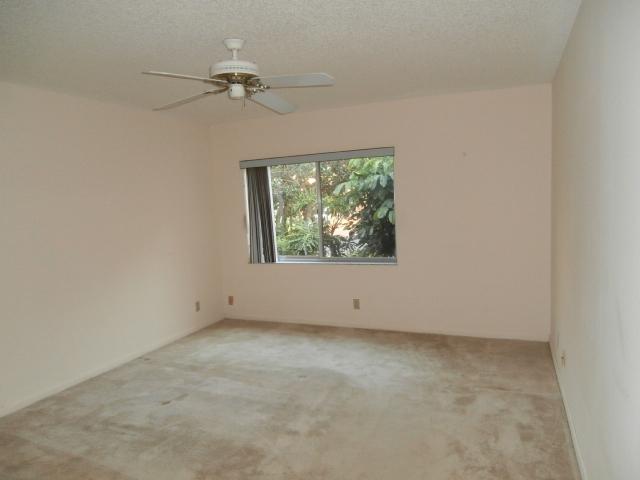 8181 Springtree Road, Unit C Boca Raton, FL 33496 - Photo 8 of 12 0 (31)MBR2