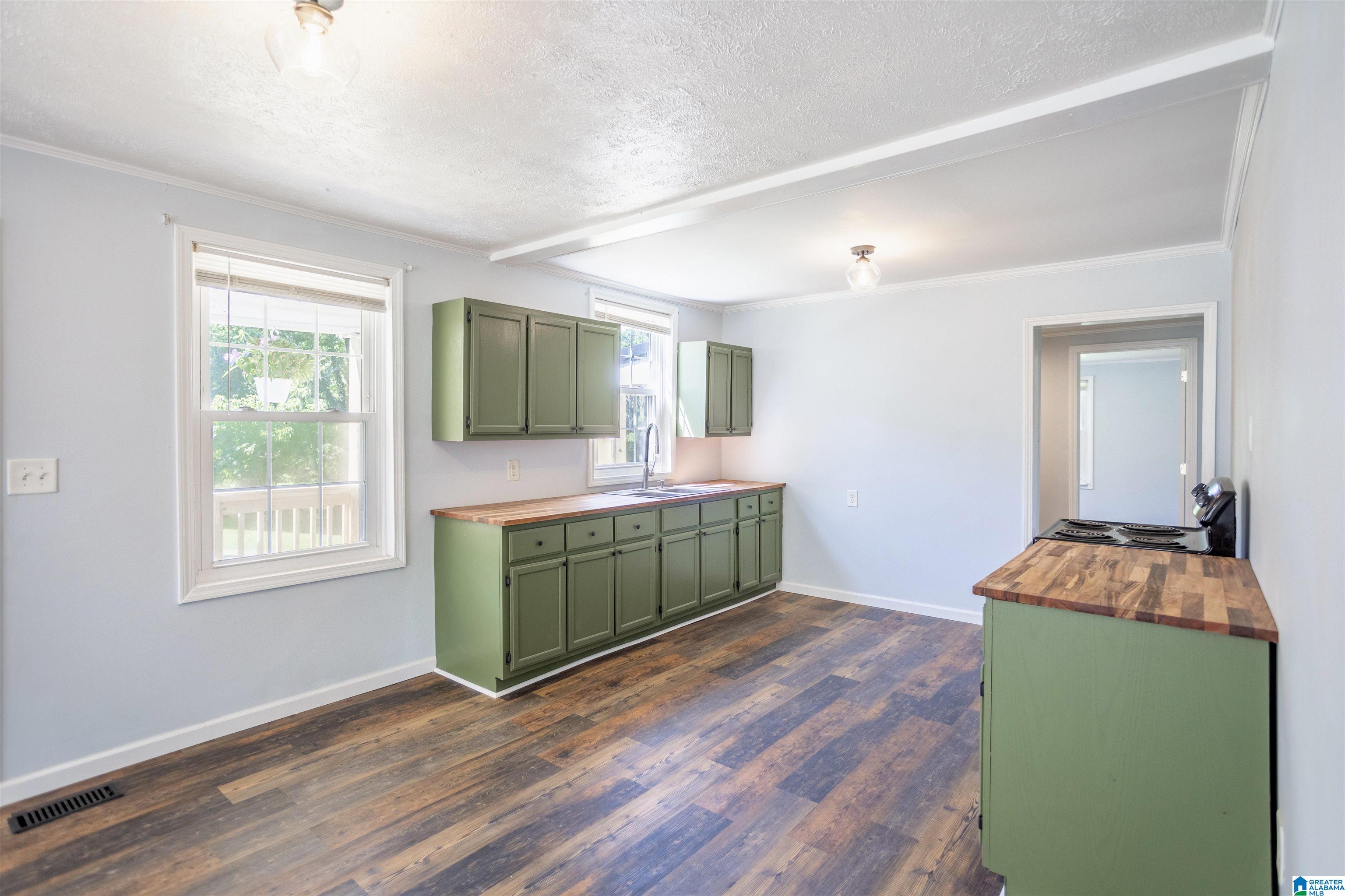 811 Cedar Springs Road Weaver, AL 36277 - Photo 10 of 36 Gallery Image 10
