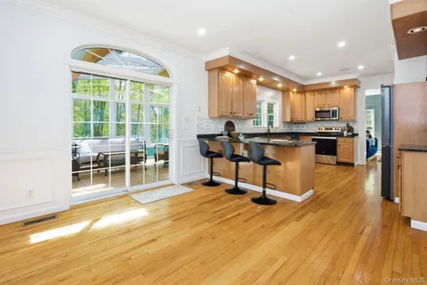 $1,149,000 | 28 Sassinoro Drive, Putnam Valley, NY 10579