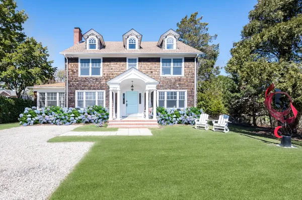 $135,000 | 179 Hampton Road, Southampton, NY 11968