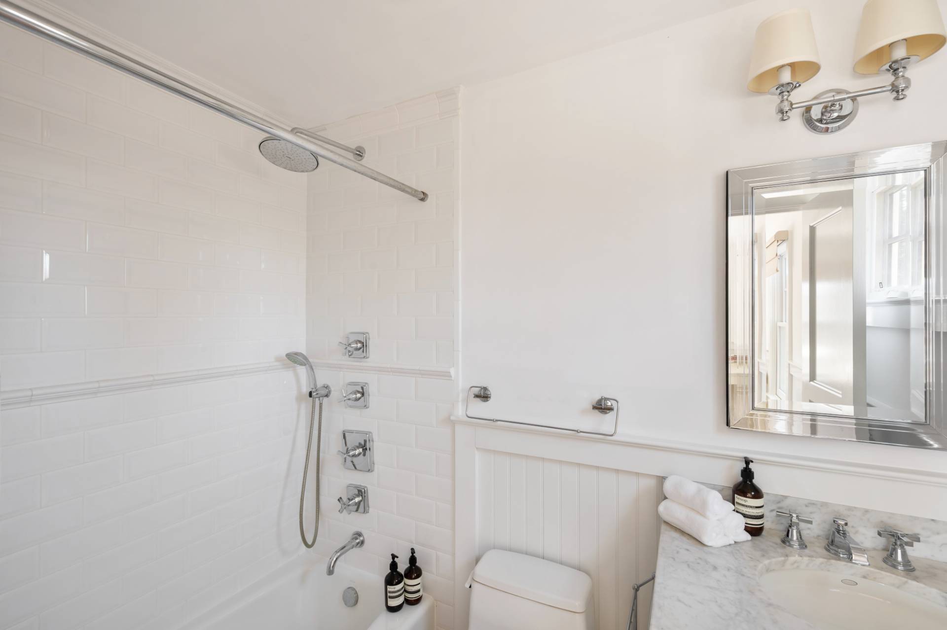 179 Hampton Road Southampton, NY 11968 - Photo 16 of 25