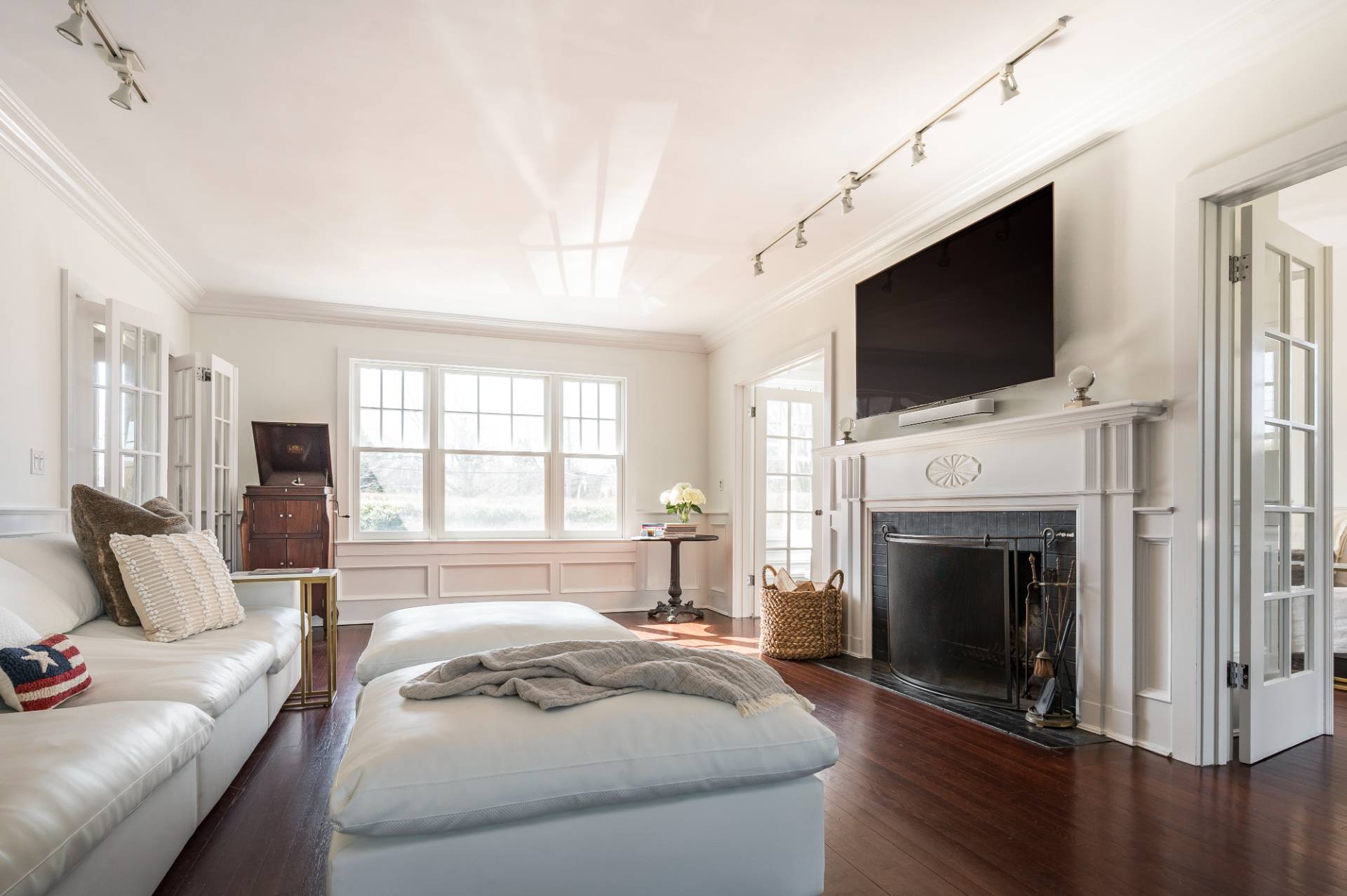 179 Hampton Road Southampton, NY 11968 - Photo 10 of 25