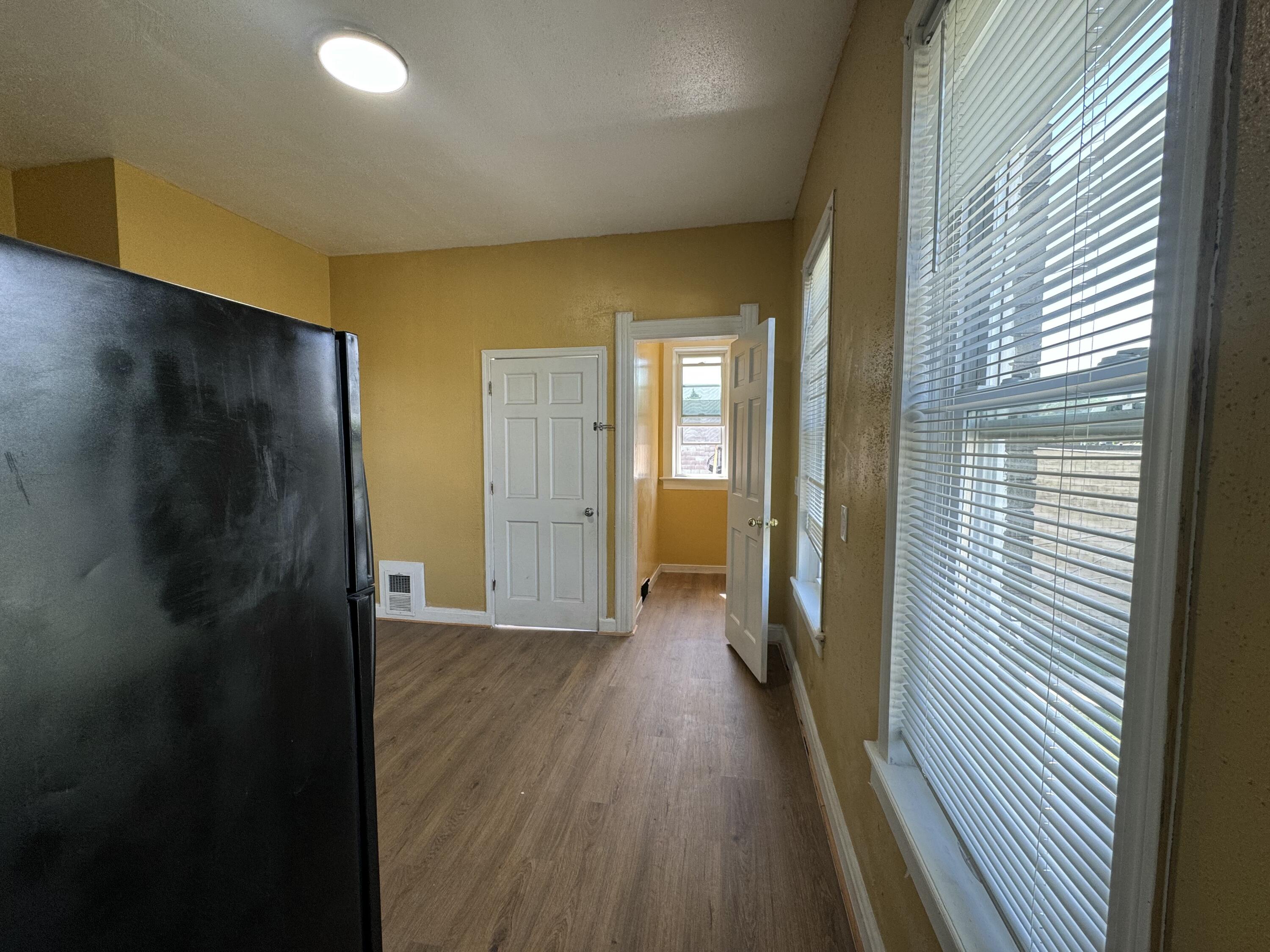 723 South 9th Street Milwaukee, WI 53204 - Photo 11 of 14 Kitchen