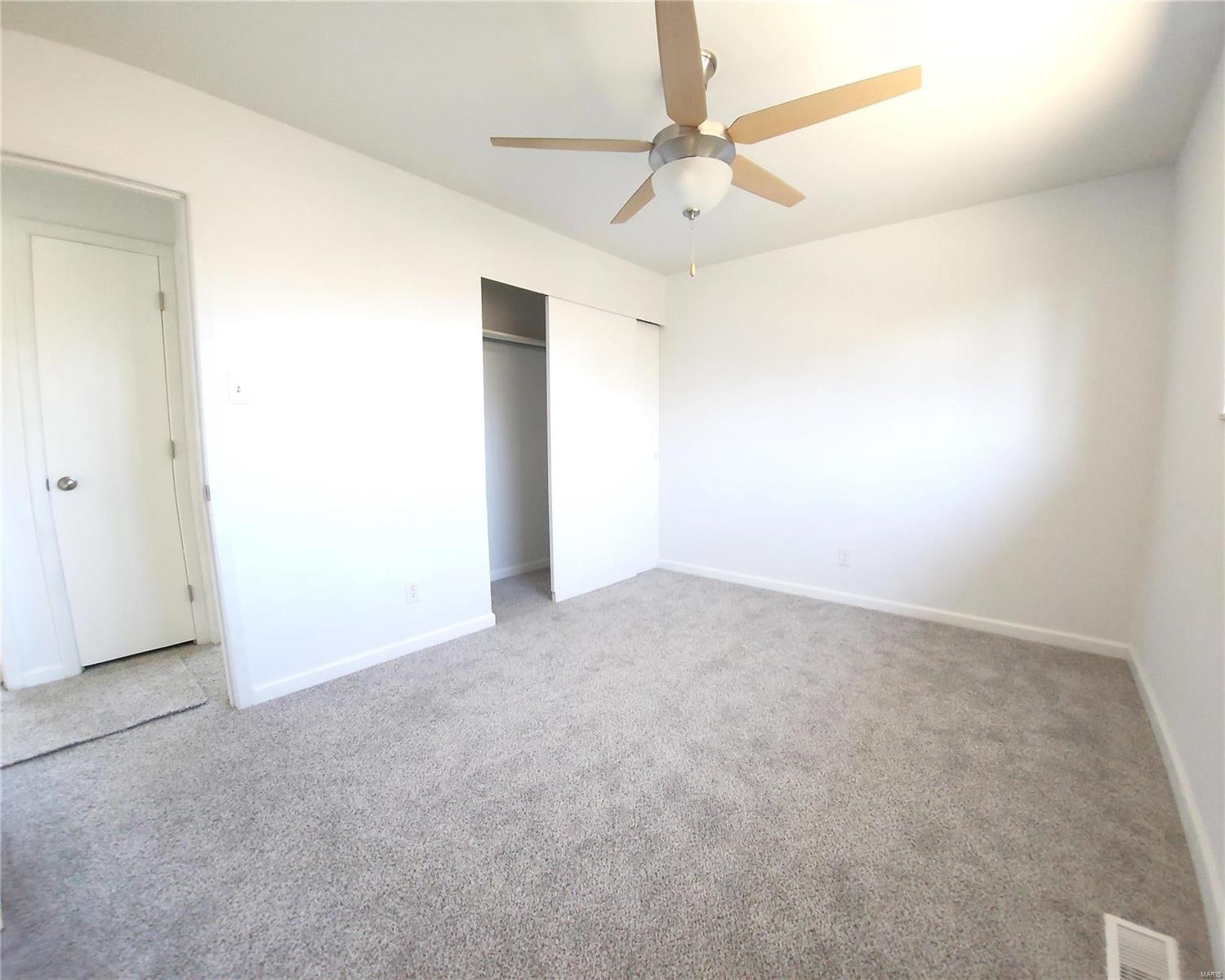 5909 Starlight Drive High Ridge, MO 63049 - Photo 7 of 15