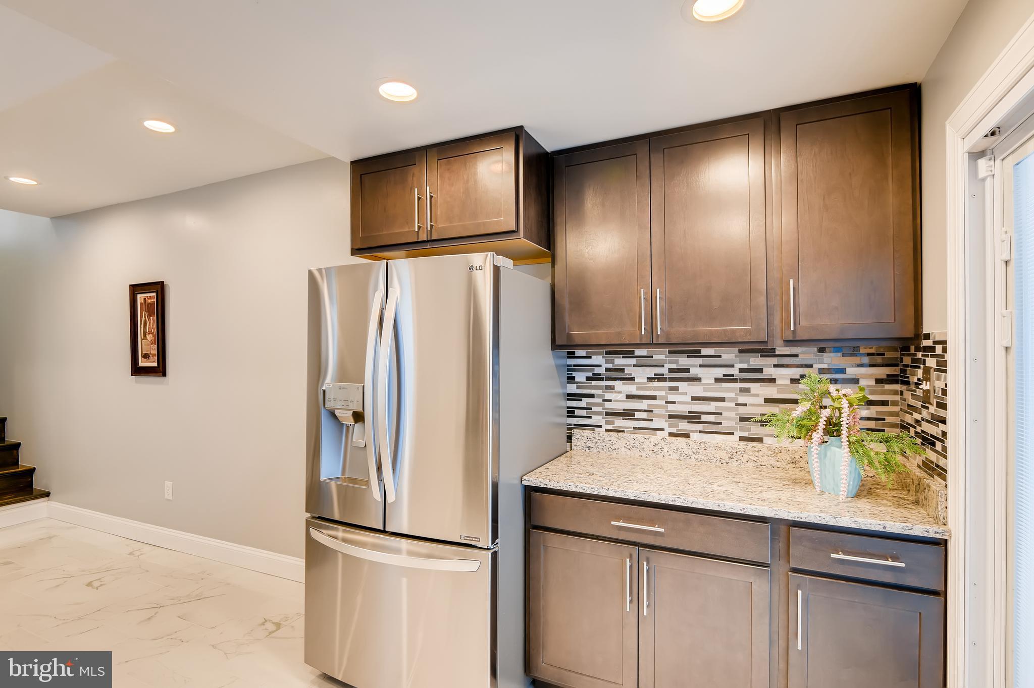 513 South Regester Street Baltimore, MD 21231 - Photo 11 of 33 Kitchen