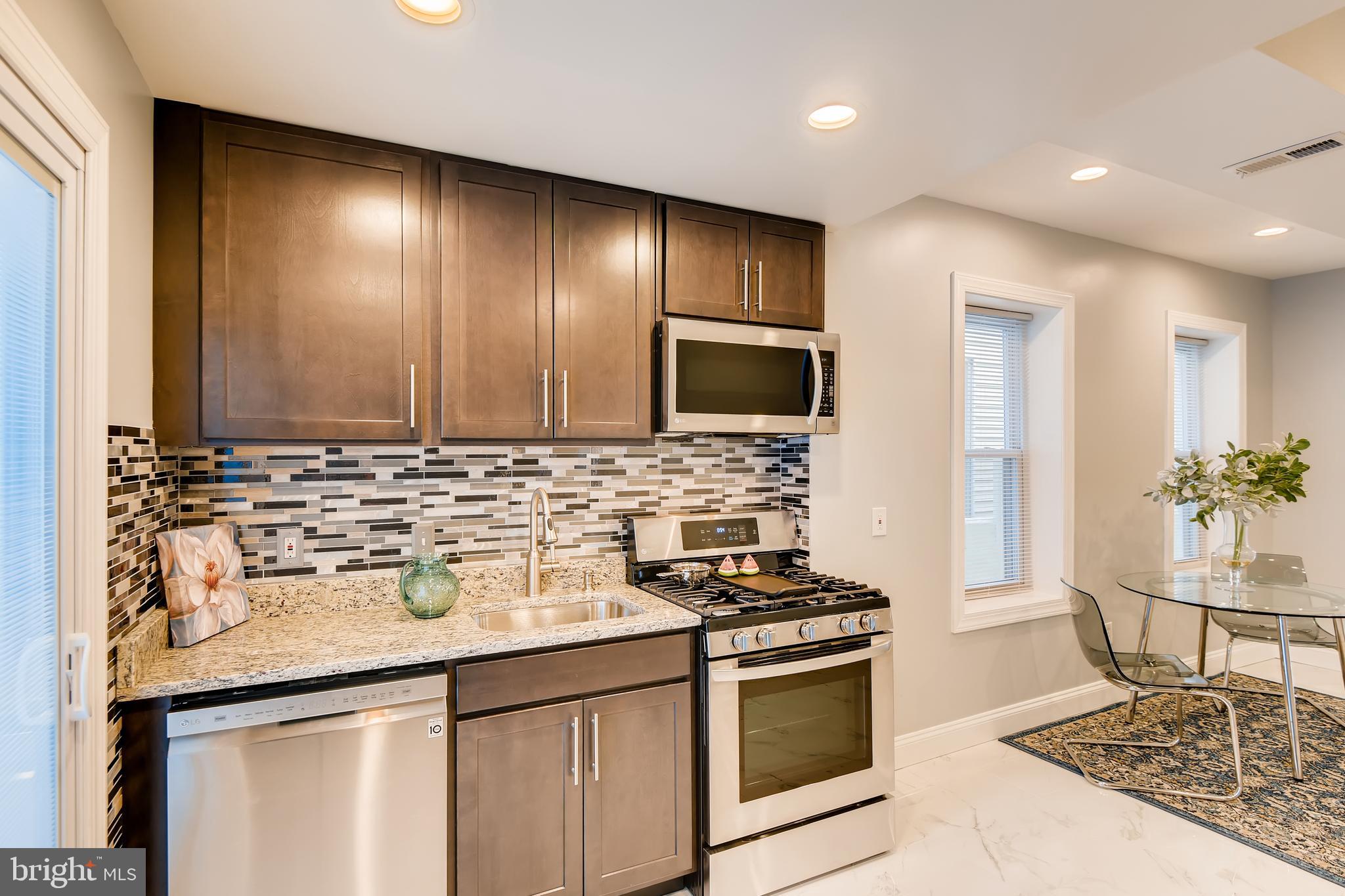 513 South Regester Street Baltimore, MD 21231 - Photo 15 of 33 Kitchen