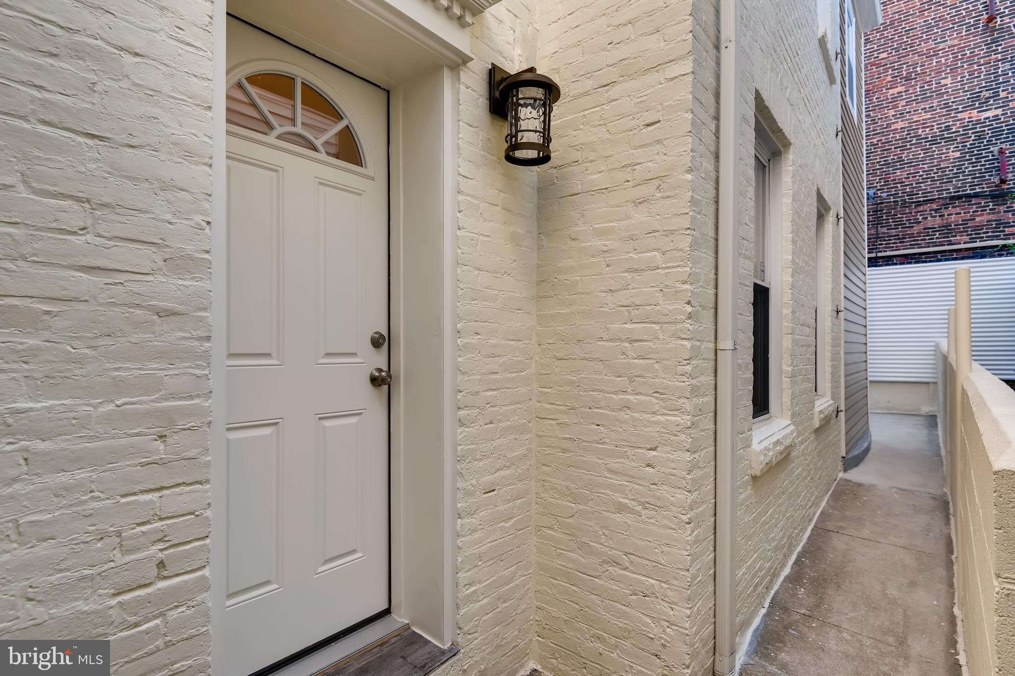 513 South Regester Street Baltimore, MD 21231 - Photo 32 of 33 Exterior Side