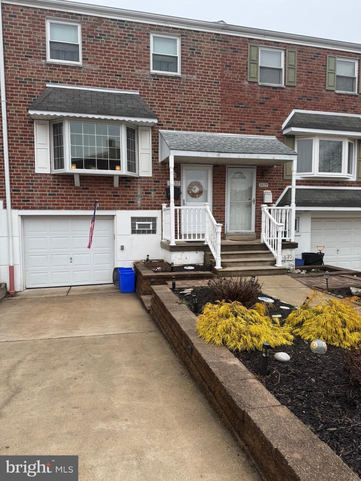 3537 Carey Road Philadelphia, PA 19154 - Photo 1 of 32 Exterior Front