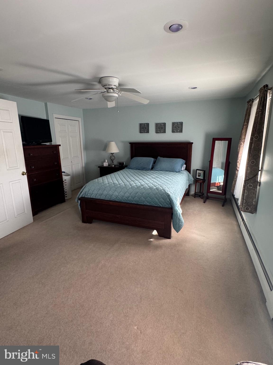 3537 Carey Road Philadelphia, PA 19154 - Photo 16 of 32 Main Bedroom