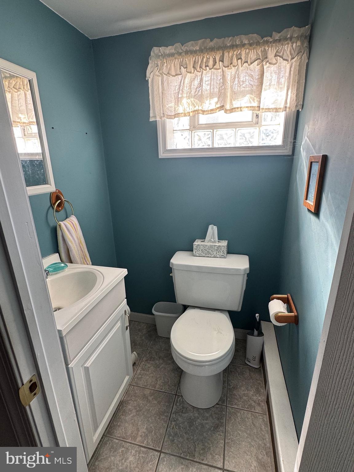 3537 Carey Road Philadelphia, PA 19154 - Photo 23 of 32 Powder Room
