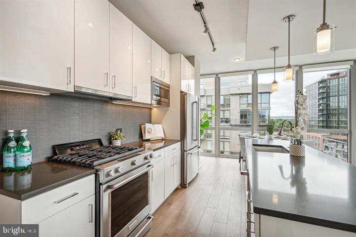 88 V Street Southwest, Unit 711 Washington, DC 20024 - Photo 9 of 27