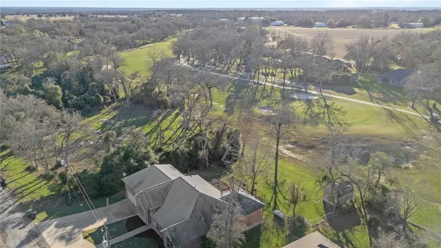 $365,000 | 11 Arnold Palmer Lane, Hilltop Lakes, TX 77871