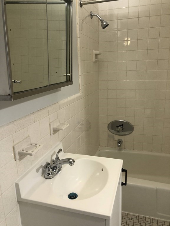 89 Trapelo Road, Unit 27 Waltham, MA 02452 - Photo 12 of 14
