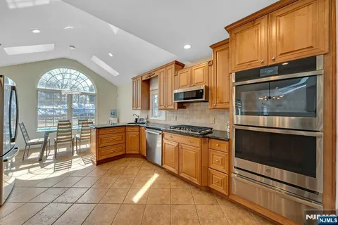 $950,000 | 460 New Bridge Road, Bergenfield, NJ 07621