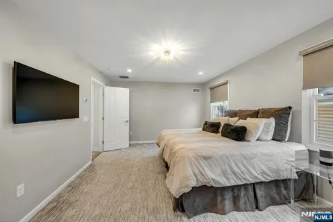 $950,000 | 460 New Bridge Road, Bergenfield, NJ 07621