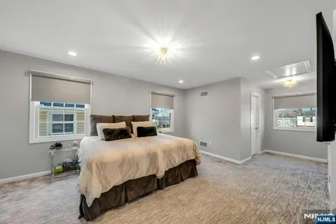 $950,000 | 460 New Bridge Road, Bergenfield, NJ 07621