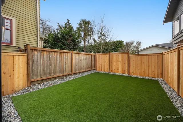 $2,595,000 | 807 West Armour Street, Seattle, WA 98119