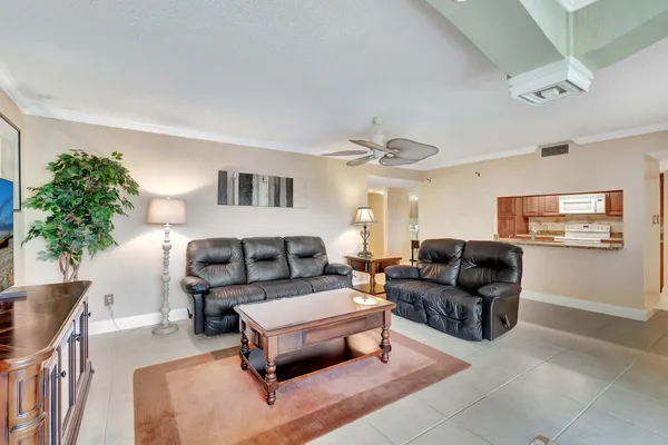 $2,850 | 1915 Lavers Circle, Unit E303, Delray Beach, FL 33444