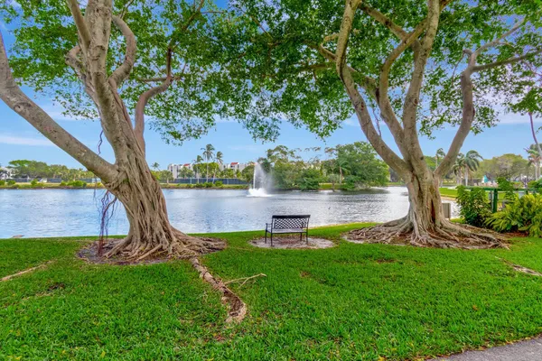 $2,850 | 1915 Lavers Circle, Unit E303, Delray Beach, FL 33444