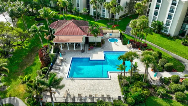 $2,850 | 1915 Lavers Circle, Unit E303, Delray Beach, FL 33444