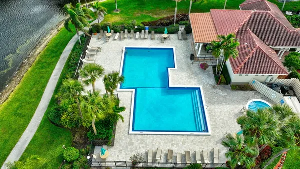 $2,850 | 1915 Lavers Circle, Unit E303, Delray Beach, FL 33444