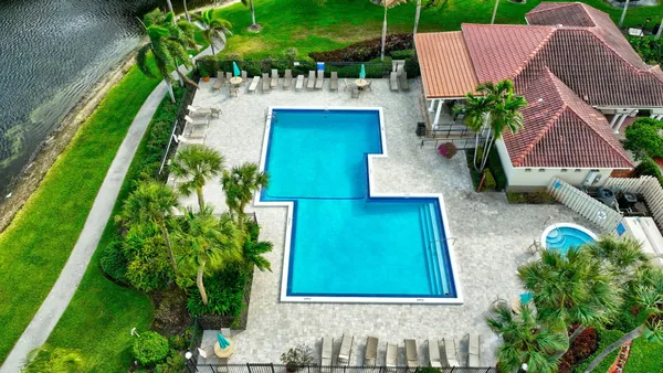 $2,850 | 1915 Lavers Circle, Unit E303, Delray Beach, FL 33444
