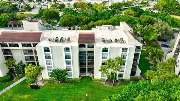 $2,850 | 1915 Lavers Circle, Unit E303, Delray Beach, FL 33444
