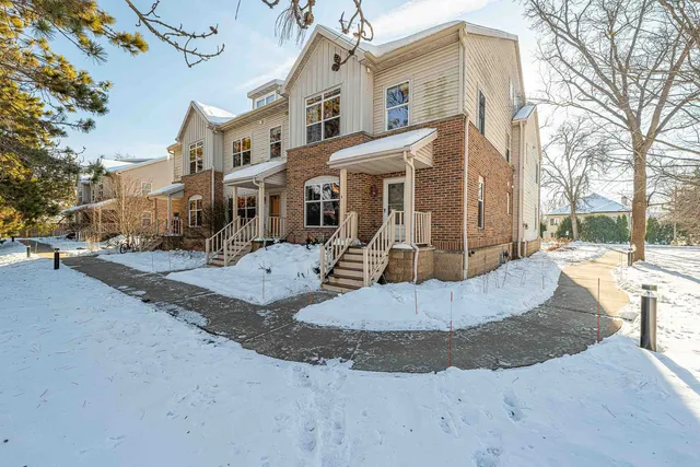 $355,000 | 2892 South Seminole Highway, Unit 6, Fitchburg, WI 53711
