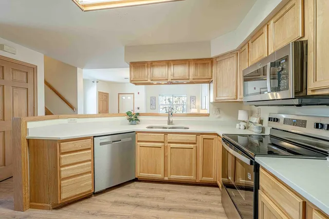 $355,000 | 2892 South Seminole Highway, Unit 6, Fitchburg, WI 53711