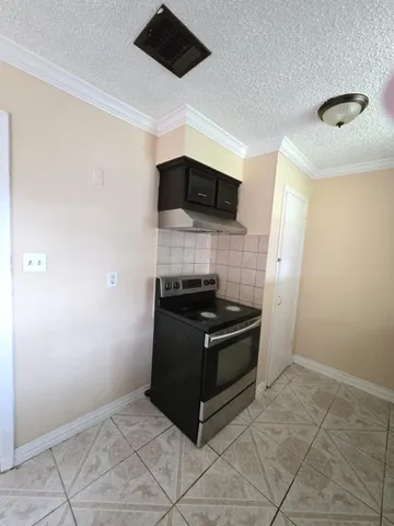 $1,650 | 822 Ivyhollow Drive, Channelview, TX 77530