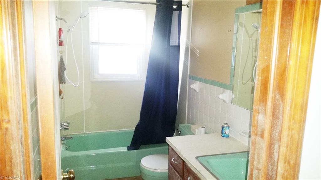 172 Guy Crouse Road Traphill, NC 28685 - Photo 14 of 17 1 full bath