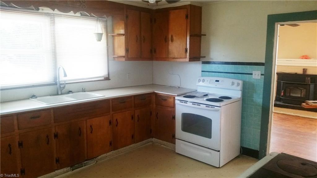 172 Guy Crouse Road Traphill, NC 28685 - Photo 10 of 17 Plenty of cabinets/counter space