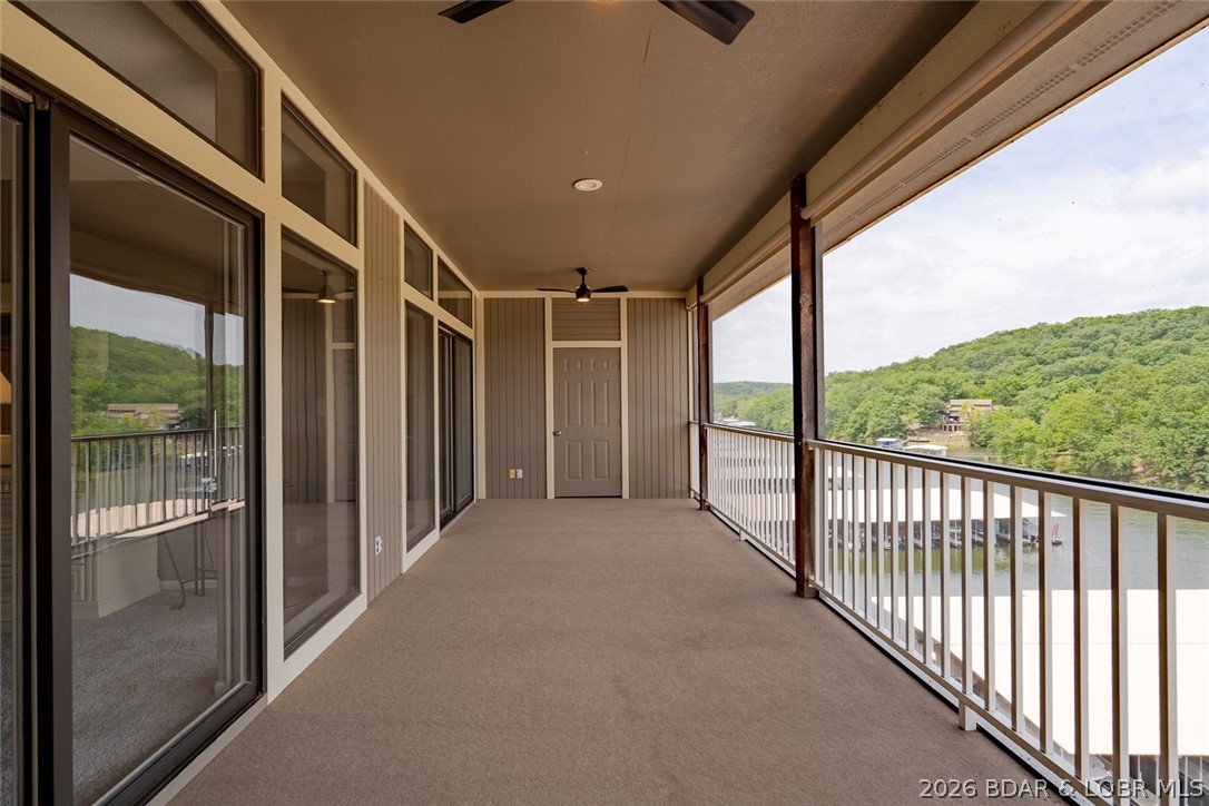 611 Lays Days Road, Unit R8 Osage Beach, MO 65065 - Photo 33 of 35 Screened in deck!