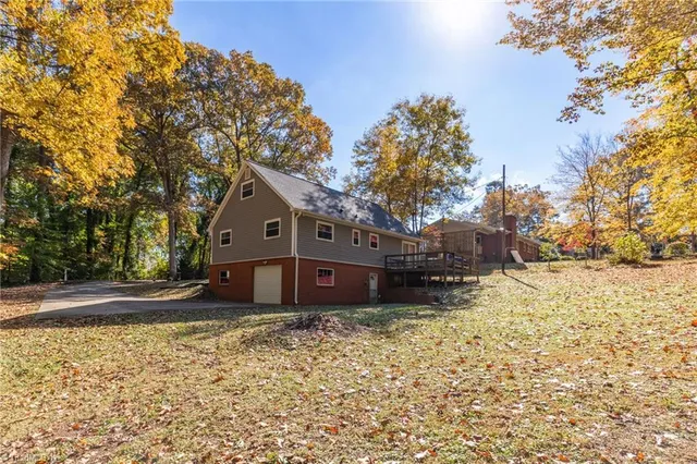 $285,000 | 521 Dogwood Circle, High Point, NC 27260