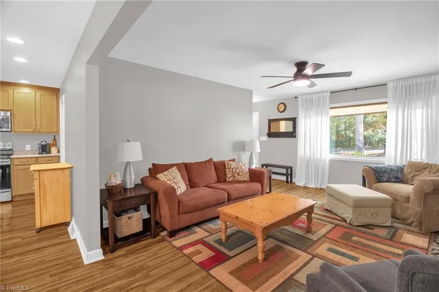 $285,000 | 521 Dogwood Circle, High Point, NC 27260