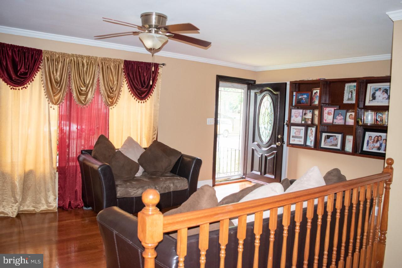 13617 Kingsman Road Woodbridge, VA 22193 - Photo 11 of 30 Gallery Image 11