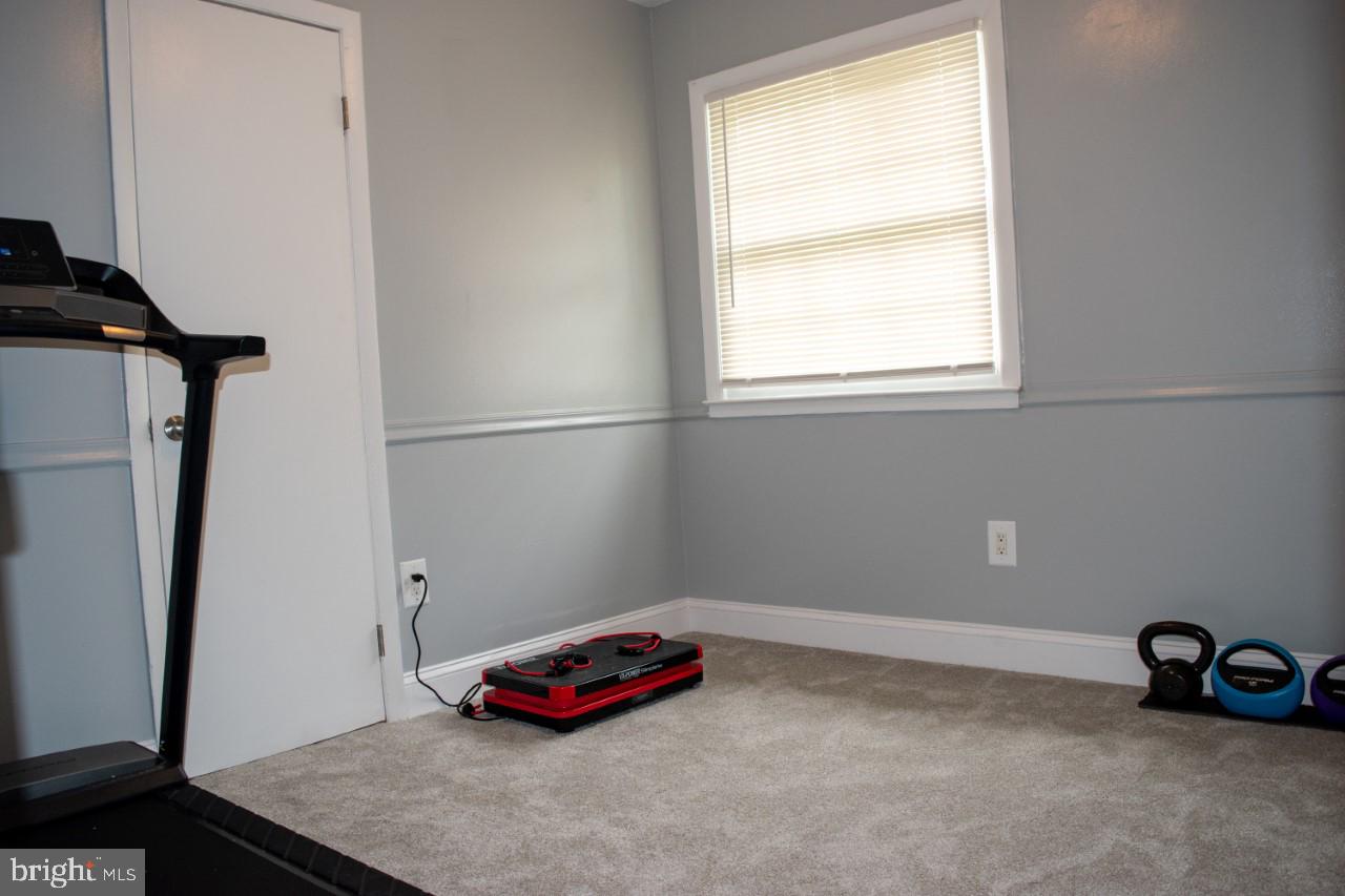 13617 Kingsman Road Woodbridge, VA 22193 - Photo 16 of 30 Bedroom 2