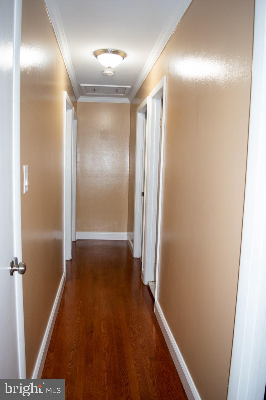 13617 Kingsman Road Woodbridge, VA 22193 - Photo 18 of 30 Hallway