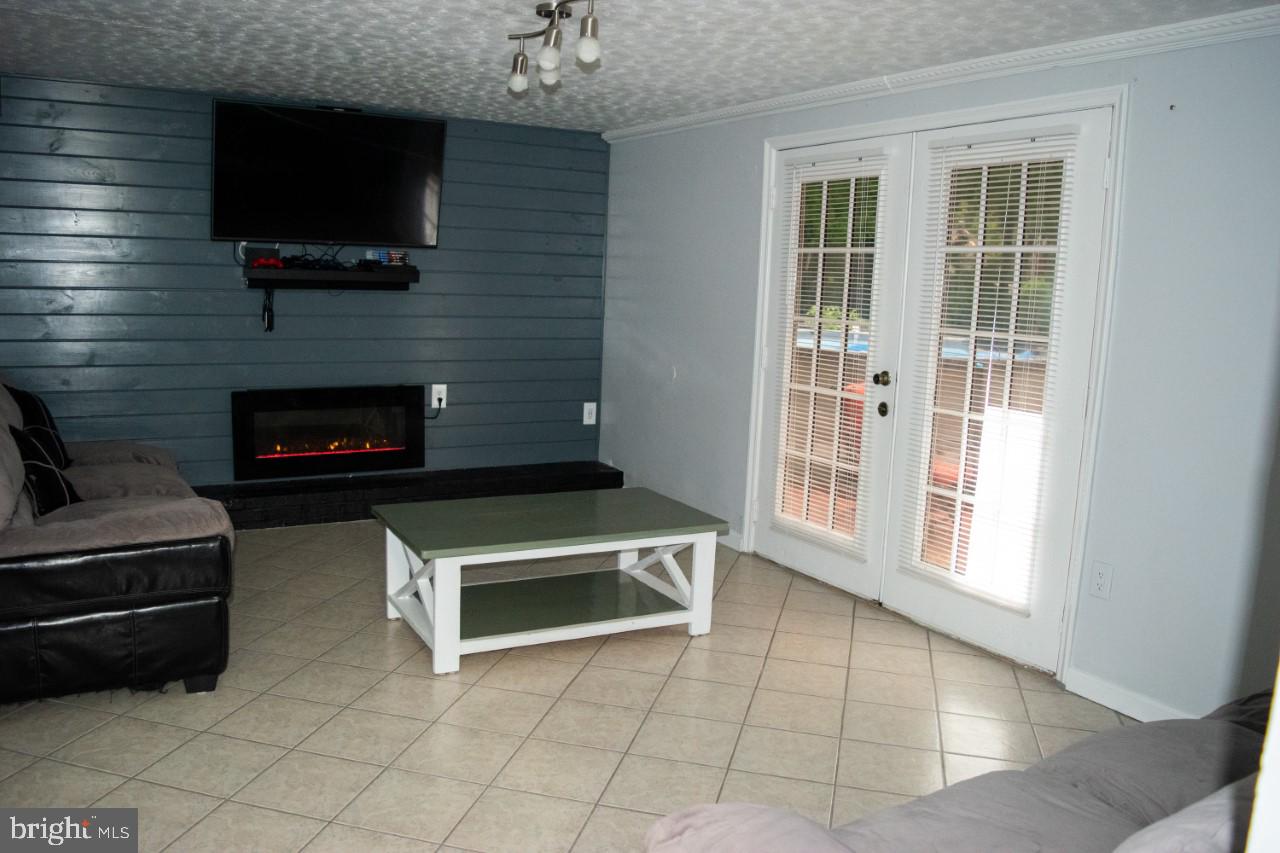 13617 Kingsman Road Woodbridge, VA 22193 - Photo 20 of 30 Recreation Room