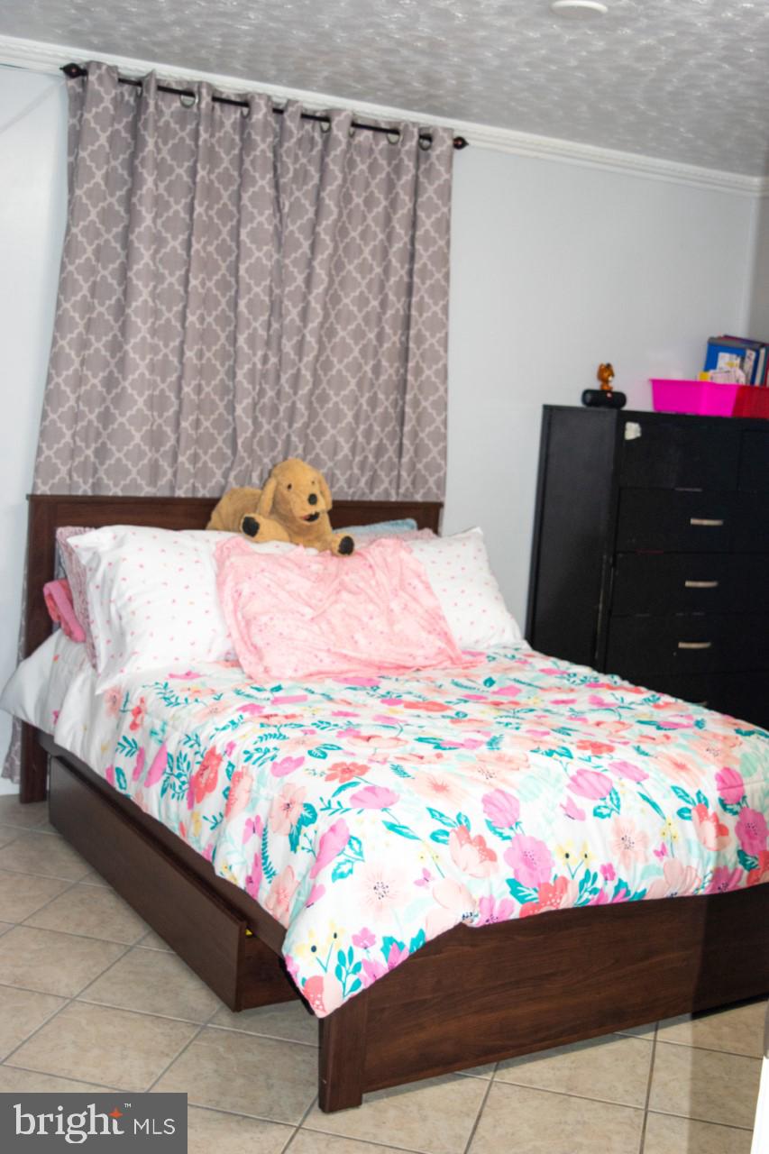13617 Kingsman Road Woodbridge, VA 22193 - Photo 25 of 30 Lower level Den/ Bedroom 6
