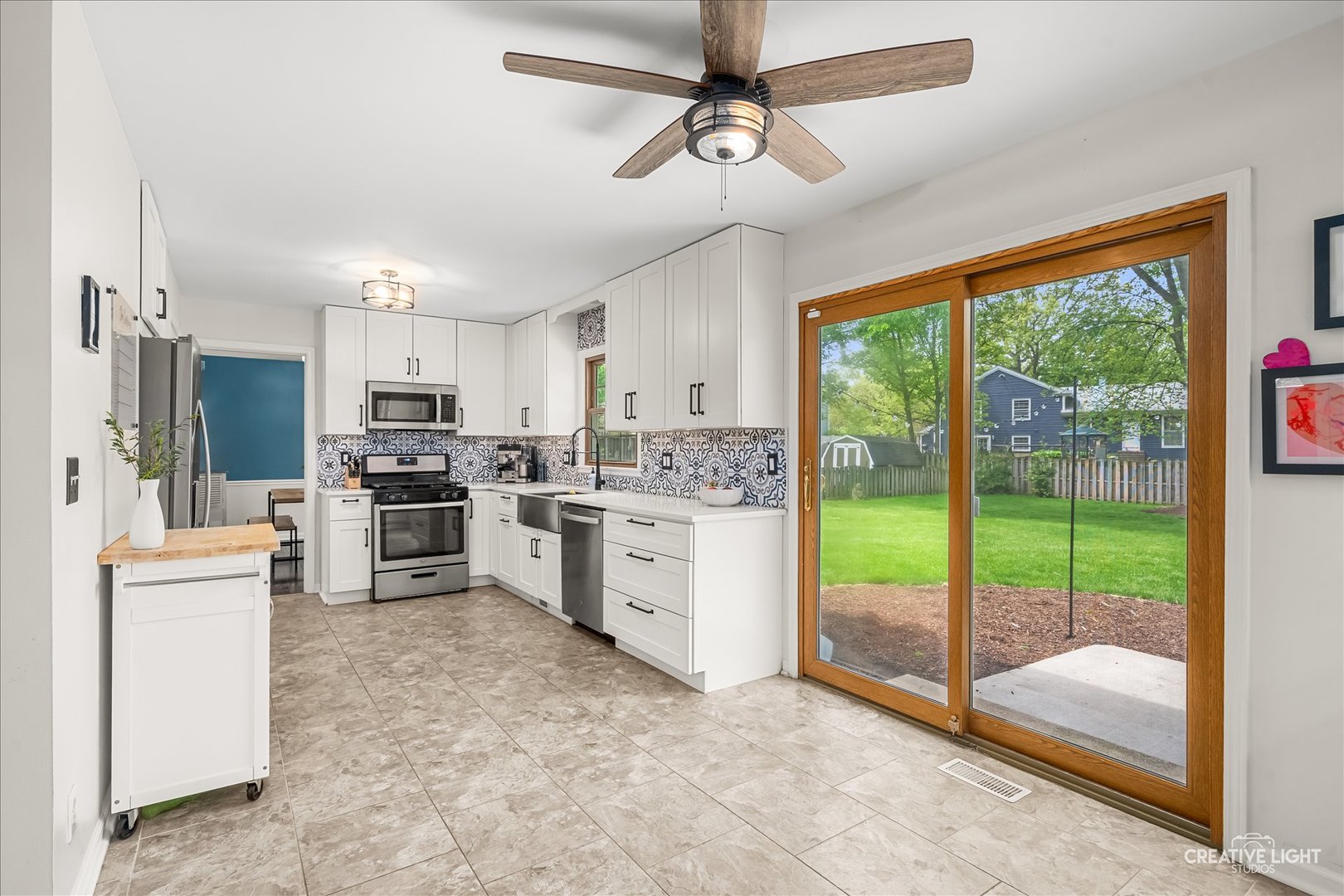 847 Woodland Hills Road Batavia, IL 60510 - Photo 12 of 34