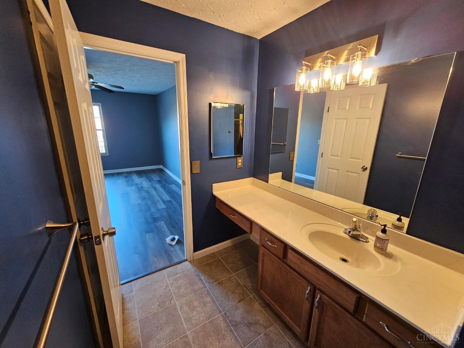 10524 West Road, Unit 11 Harrison, OH 45030 - Photo 20 of 33 master bath