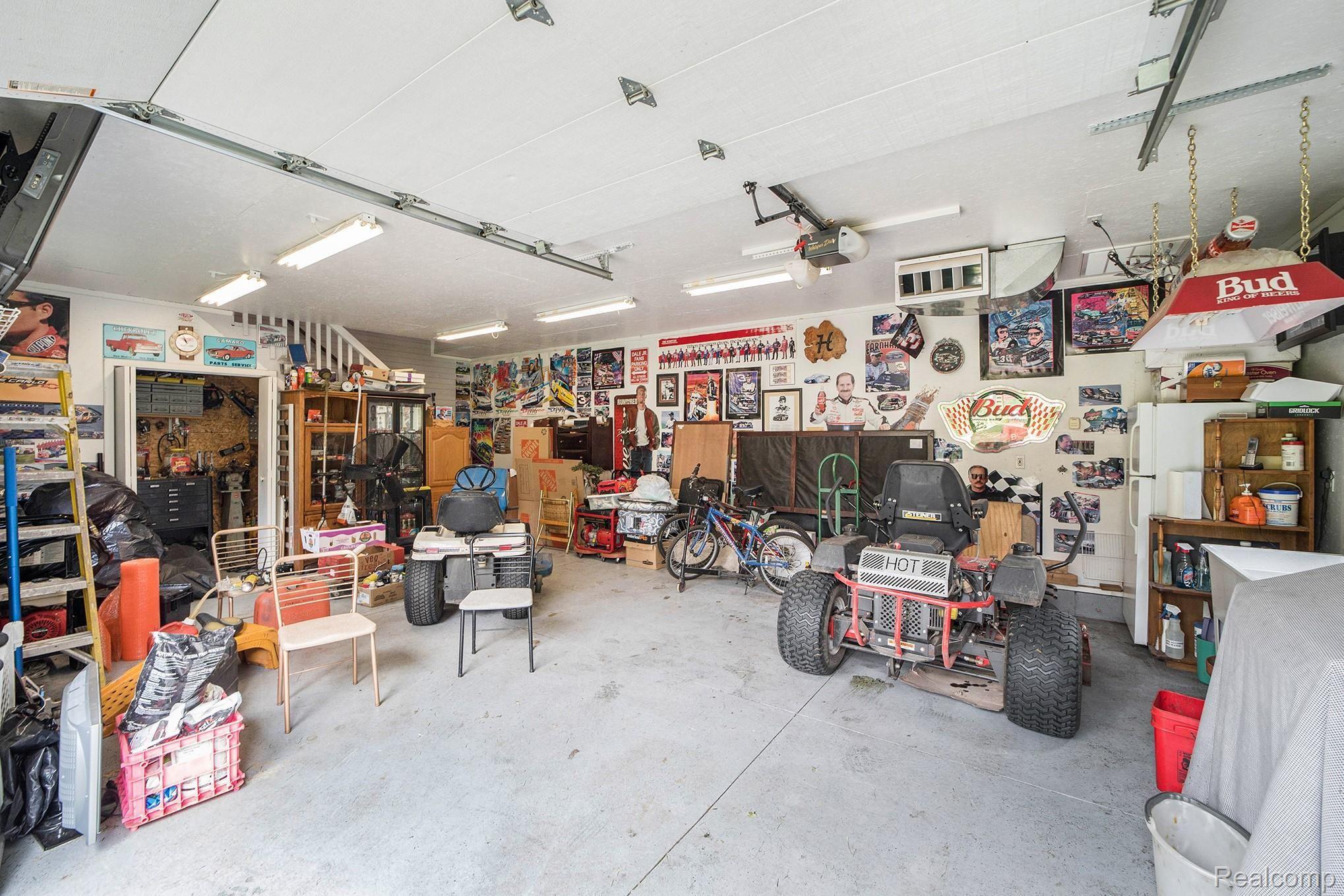 9705 Pine Knob Road Clarkston, MI 48348 - Photo 26 of 40 Inside 2nd garage.jpg