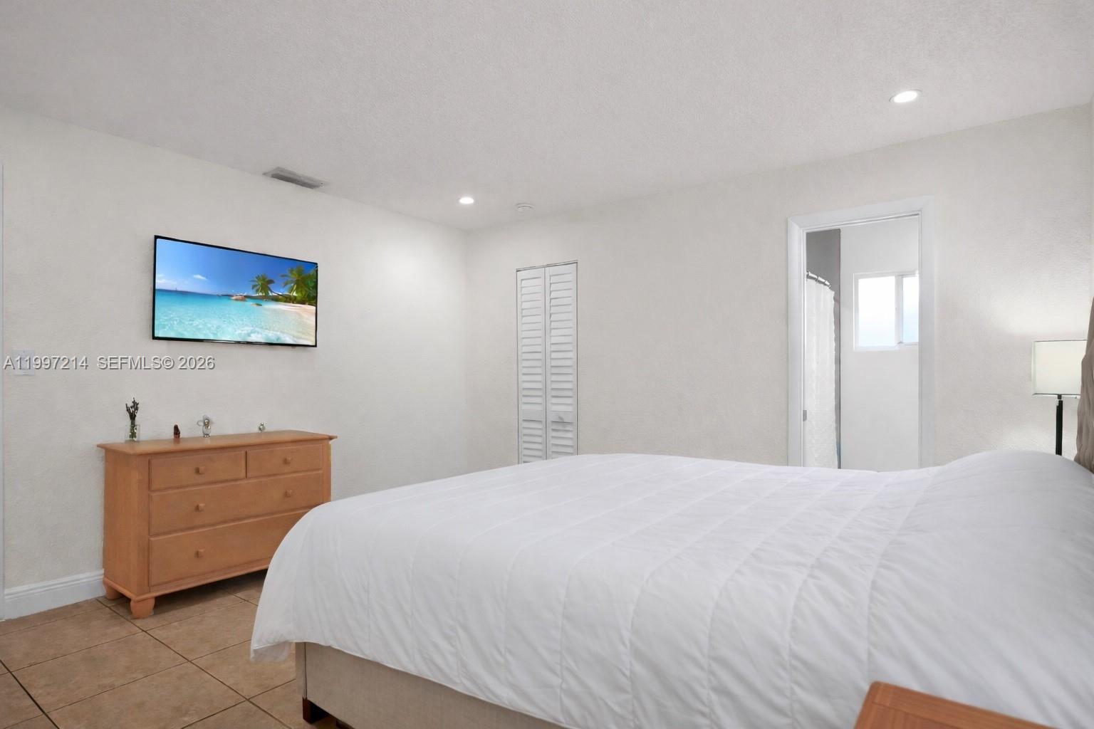 1654 Southwest 138th Court Miami, FL 33175 - Photo 11 of 31