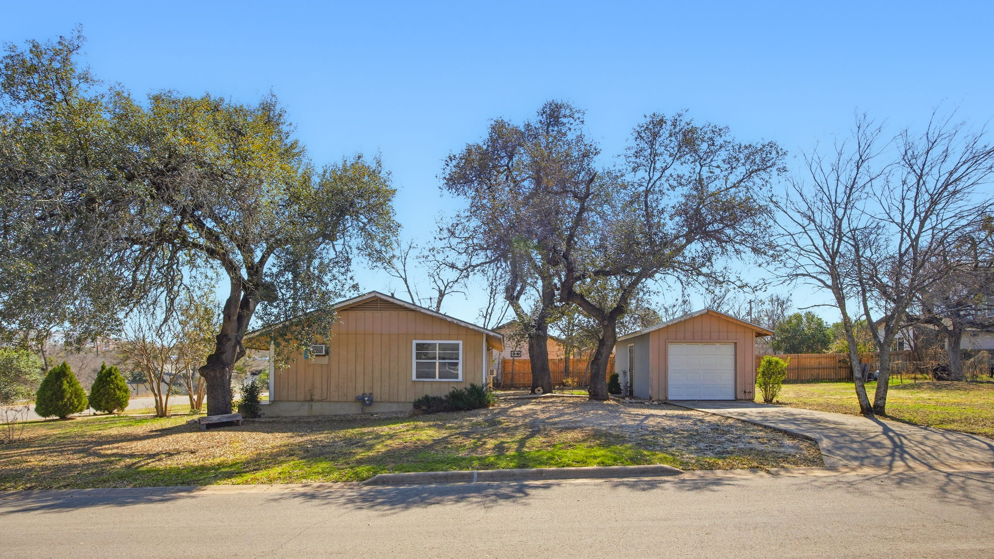 202 Forest Street Georgetown, TX 78626 - Photo 29 of 36