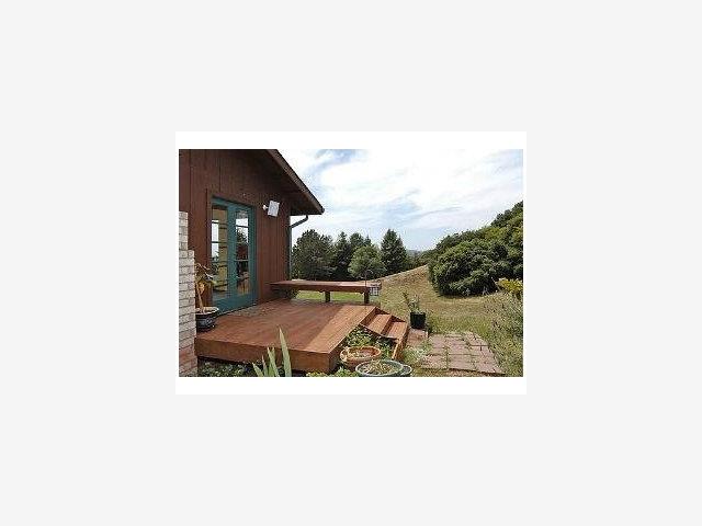 915 Smith Road Watsonville, CA 95076 - Photo 2 of 9