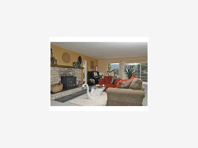 915 Smith Road Watsonville, CA 95076 - Photo 5 of 9